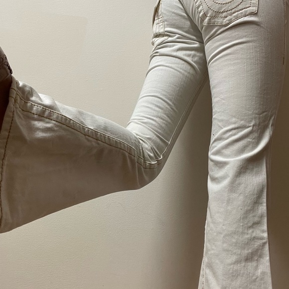 NWOT True Religion Low Waist Bootcut Jeans White - Picture 4 of 7